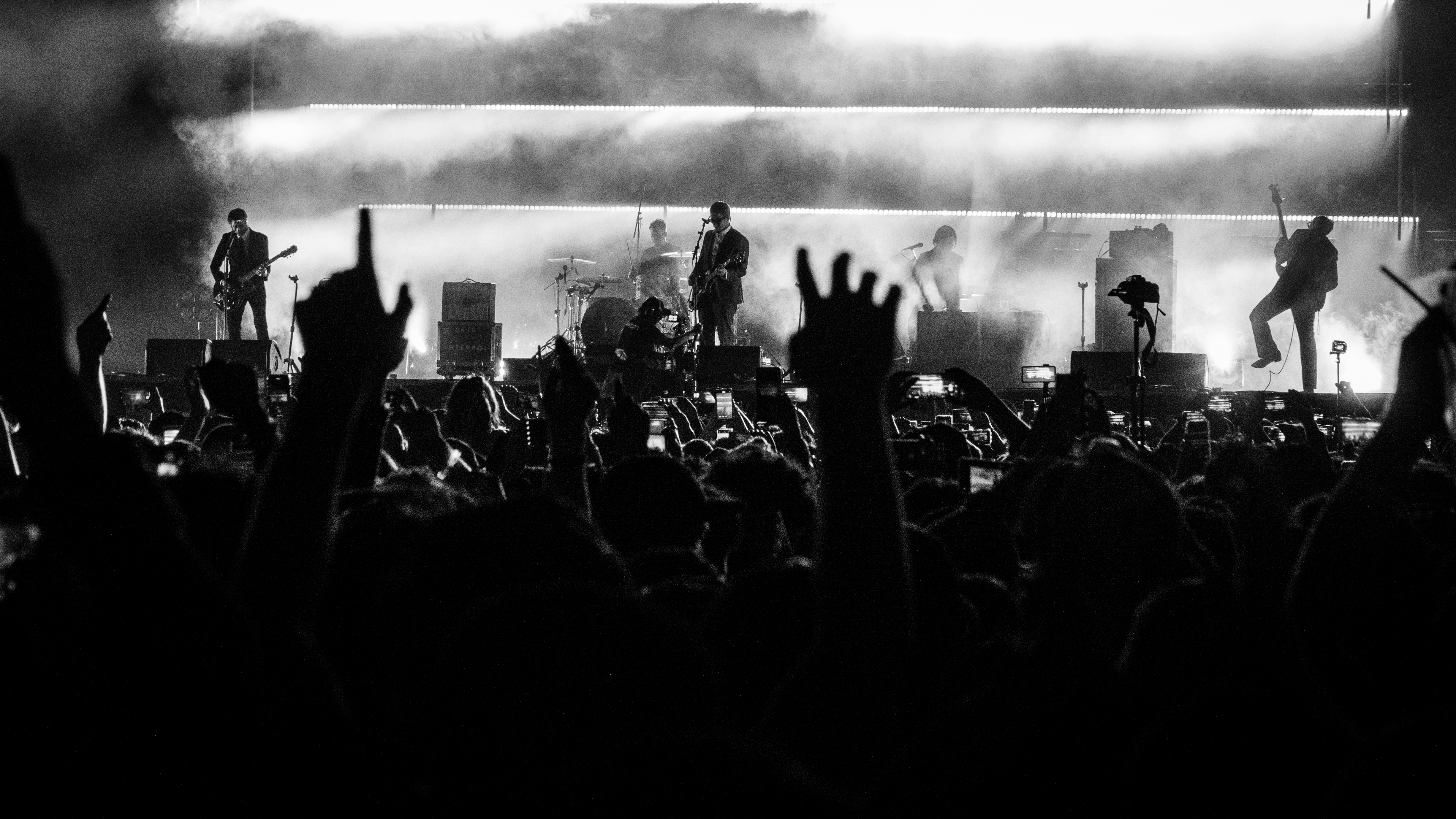 Mi Primera Vez Fue con Interpol