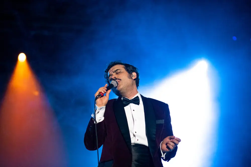 Enjambre: Un Viaje Musical en el Festival Amigo 2024