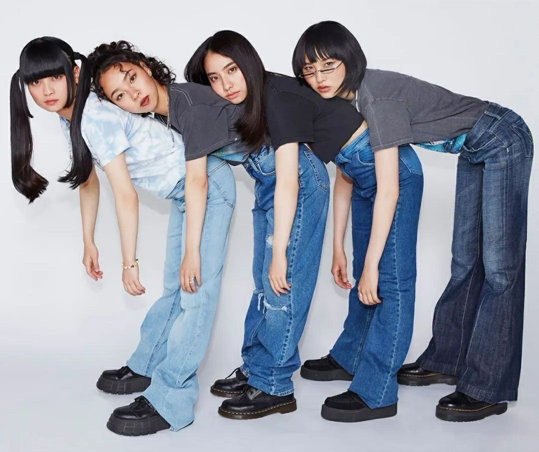 Atarashii Gakko!: Los Imperdibles Éxitos que Redefinen el J-pop