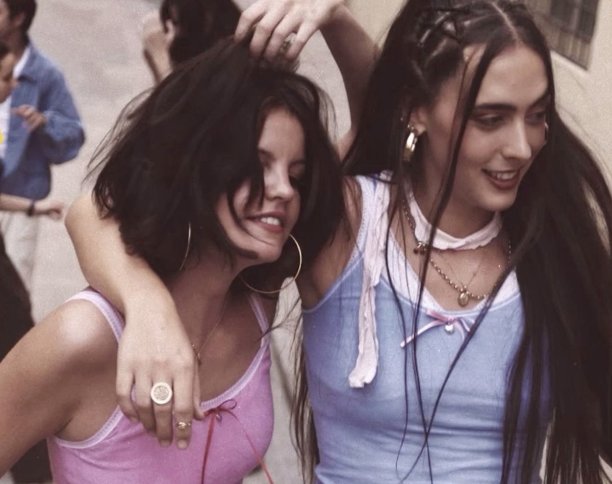 Hinds: La Banda que Está Revolucionando el Rock Garaje Español