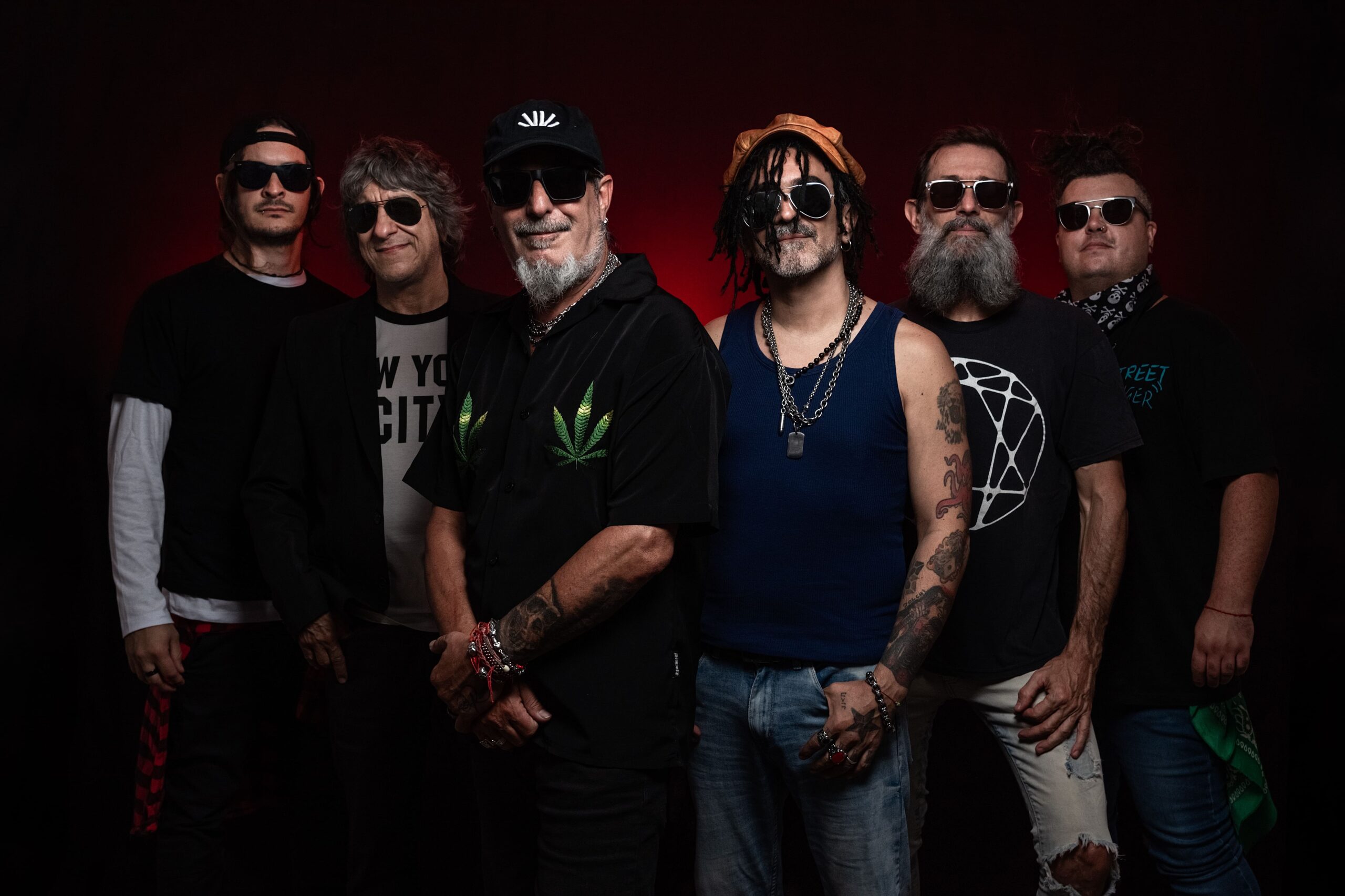 Kapanga: de la música al humor