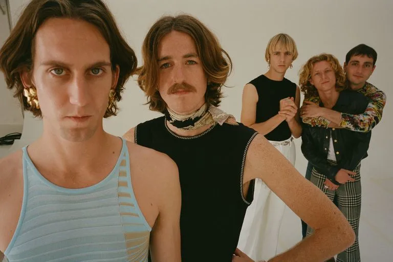 Parcels en México 2026, show propio vs festival